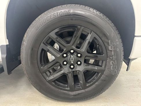 New 2026 Chevrolet Silverado 1500 RST w/ Dark Appearance Package AWD/4WD image 35