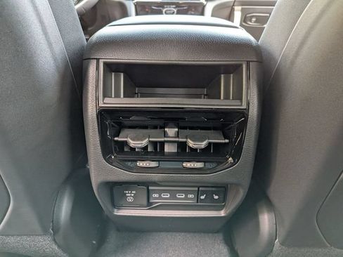 New 2026 Jeep Grand Cherokee Limited AWD/4WD image 14