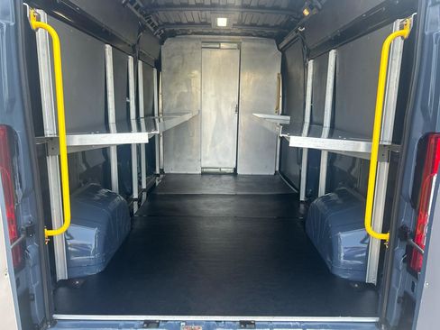 Used 2019 RAM ProMaster 2500 FWD image 9