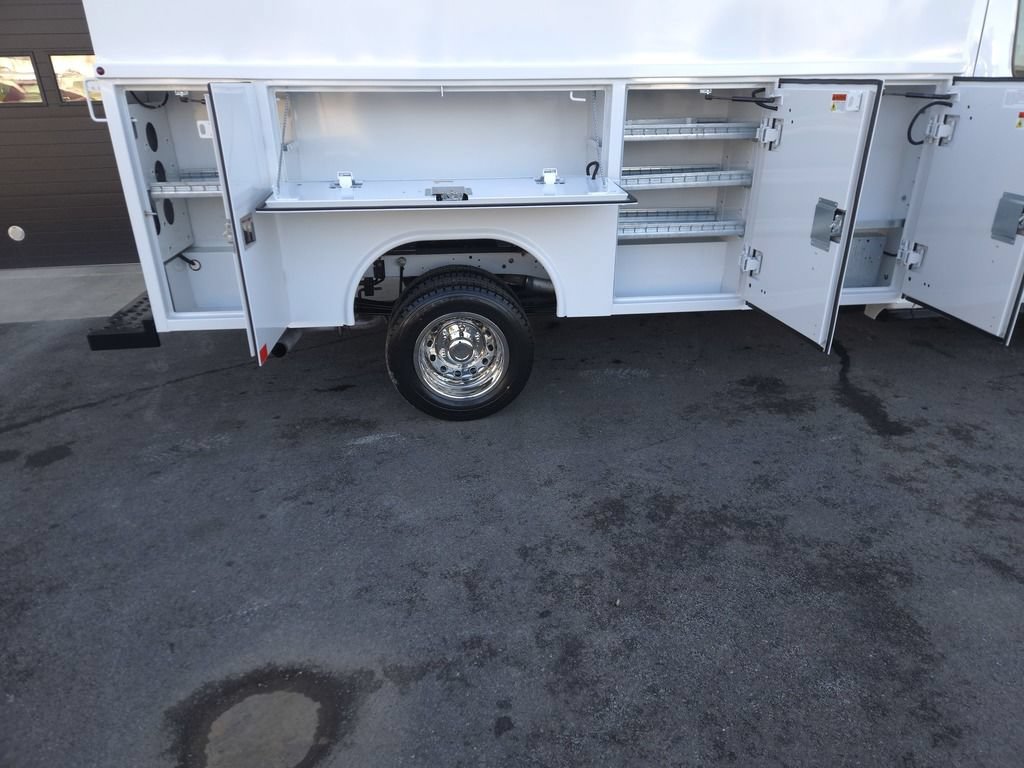 Used 2021 Ford Transit 350 DRW w/ Interior Upgrade Package RWD image 8
