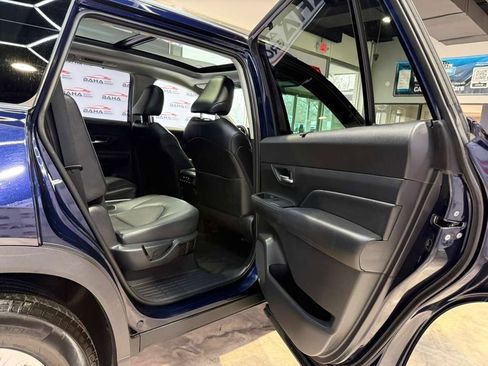 Used 2025 Toyota Grand Highlander AWD image 39