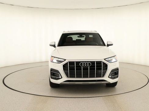 Used 2021 Audi Q5 Prestige w/ Prestige Package AWD/4WD image 11