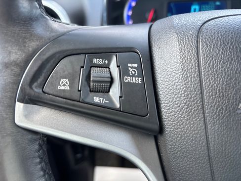 Used 2016 Chevrolet Trax LT w/ LT Convenience Package AWD/4WD image 22