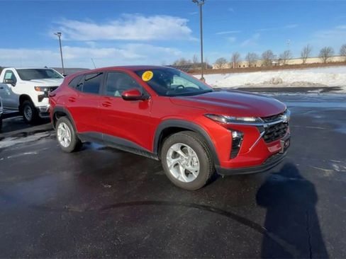 Certified 2024 Chevrolet Trax LS w/ LS Convenience Package image 6