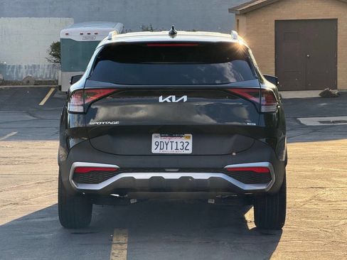 Used 2023 Kia Sportage EX AWD/4WD image 6