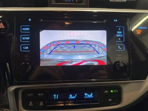 Used 2019 Toyota Corolla L image 15