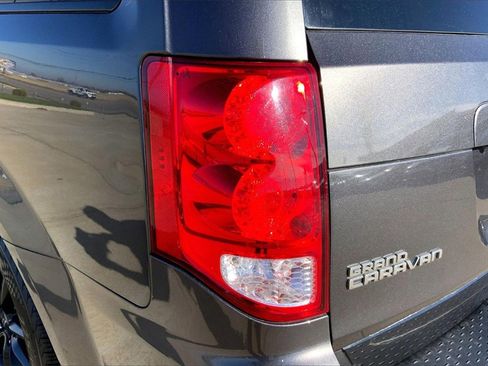 Used 2020 Dodge Grand Caravan GT image 27
