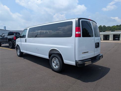 New 2026 Chevrolet Express 3500 LS w/ Chrome Appearance Package RWD image 5