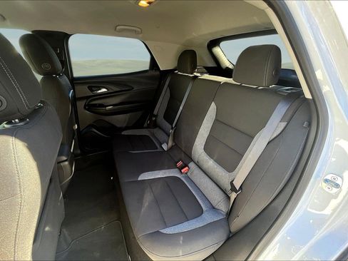 Used 2022 Chevrolet TrailBlazer LT w/ Driver Confidence Package image 14