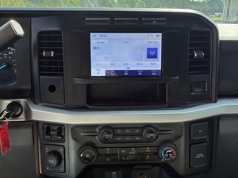 Used 2024 Ford F350 XLT AWD/4WD image 15