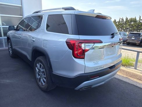 Used 2020 GMC Acadia SLT FWD image 4