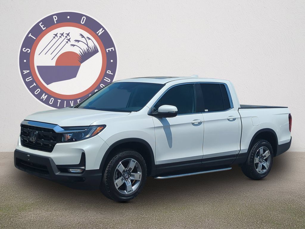 Used 2025 Honda Ridgeline RTL image 2