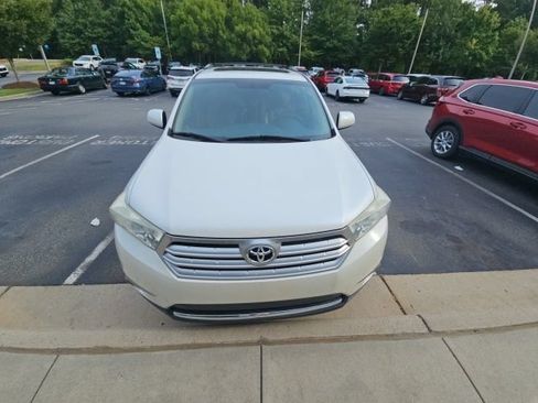 Used 2013 Toyota Highlander SE AWD/4WD image 5