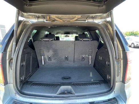 Used 2023 Chevrolet Tahoe LT AWD/4WD image 9