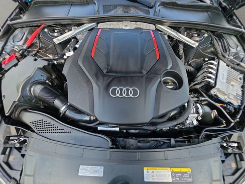Used 2024 Audi S4 Premium Plus w/ Premium Plus Package AWD/4WD image 31
