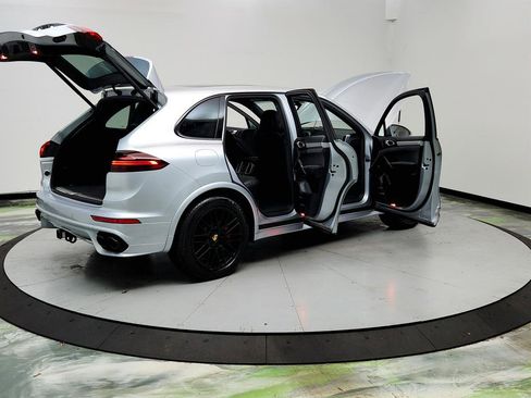 Used 2016 Porsche Cayenne GTS AWD/4WD image 11