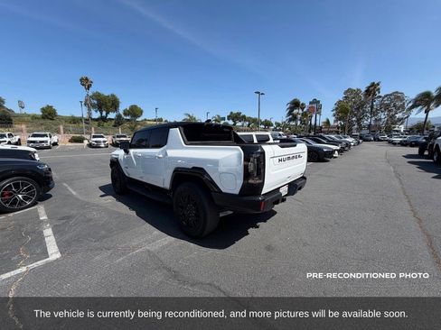 Used 2025 GMC Hummer EV 2X AWD/4WD image 3
