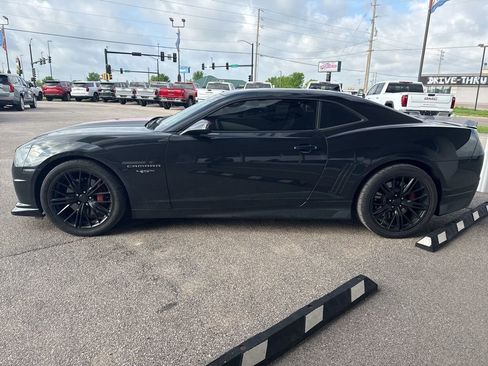 Used 2012 Chevrolet Camaro SS image 3