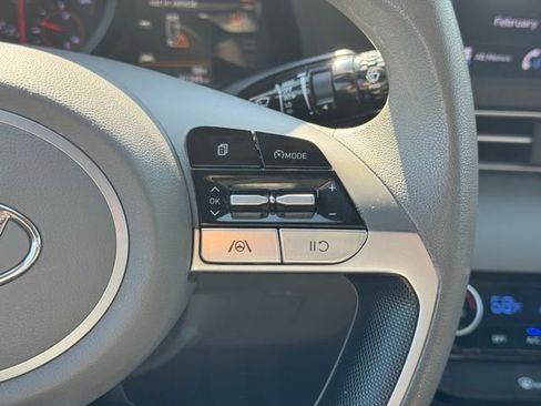 Used 2021 Hyundai Elantra SEL image 23