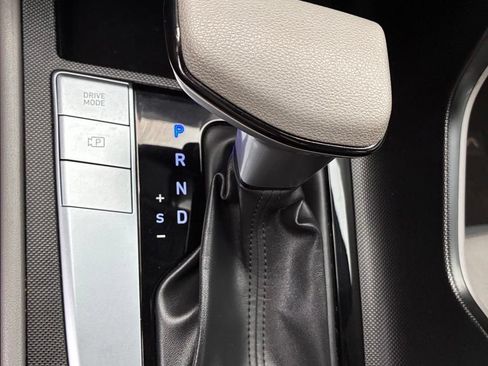 Used 2024 Hyundai Elantra SEL FWD image 30