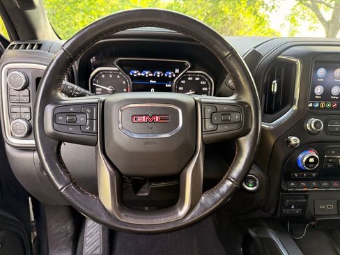 Used 2020 GMC Sierra 1500 AT4 w/ AT4 Premium Package AWD/4WD image 11