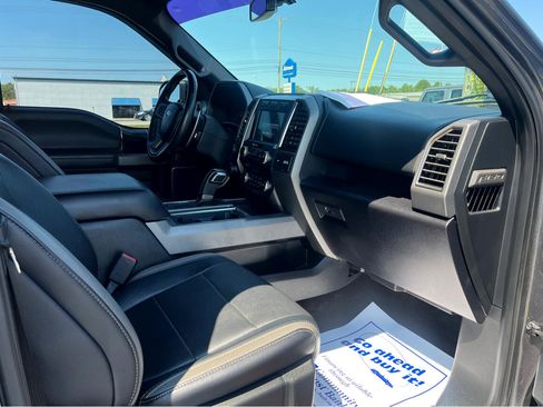 Used 2017 Ford F150 Raptor w/ Equipment Group 802A Luxury image 13