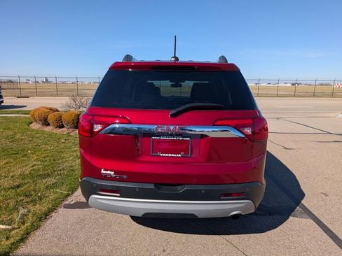 Used 2019 GMC Acadia SLT w/ LPO, Floor Liner Package image 8