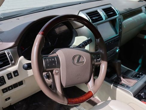 Used 2014 Lexus GX 460 w/ Premium Package AWD/4WD image 10