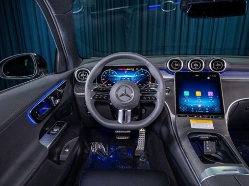 New 2026 Mercedes-Benz GLC 300 image 11