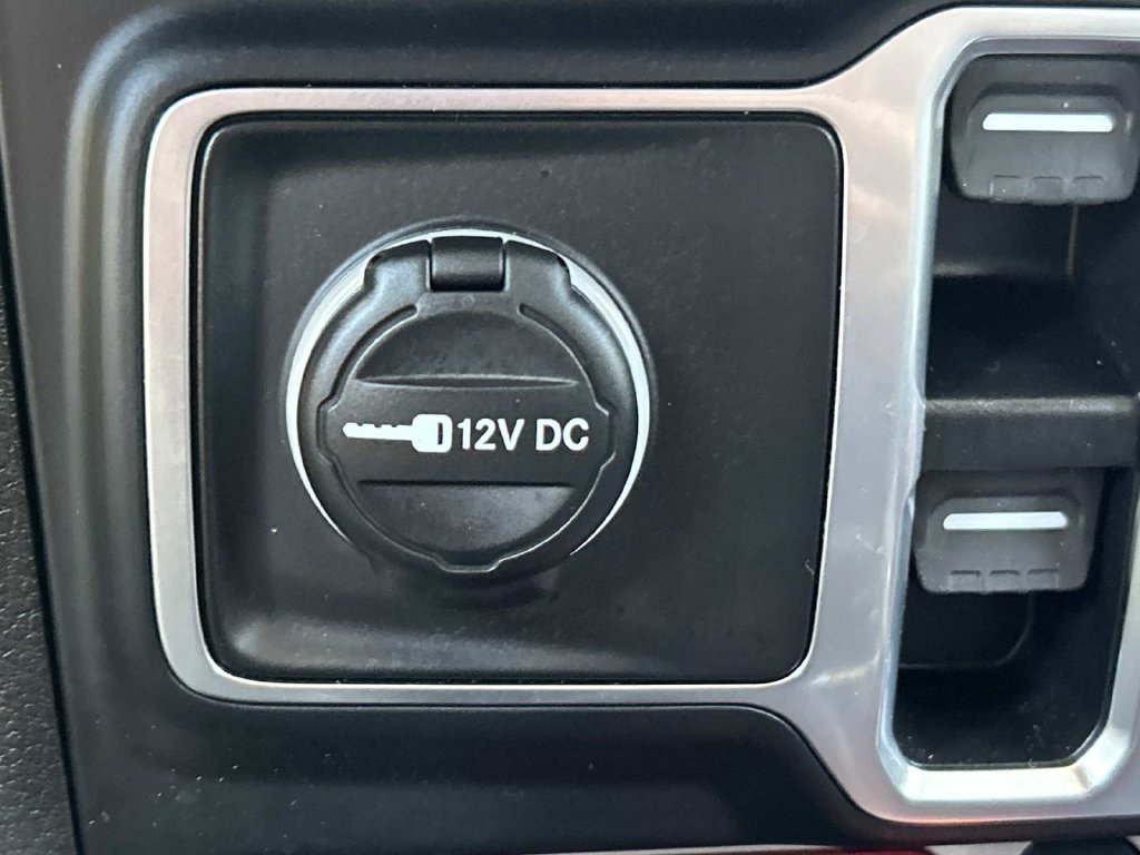 Used 2026 Jeep Wrangler Unlimited Rubicon AWD/4WD image 23