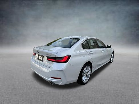 Used 2025 BMW 330i Sedan w/ Convenience Package RWD image 7