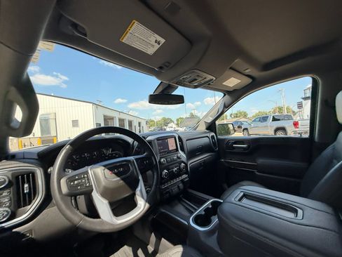 Used 2021 GMC Sierra 1500 SLT w/ SLT Premium Plus Package AWD/4WD image 20