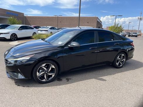 Used 2023 Hyundai Elantra Limited FWD image 1