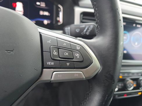 Used 2020 Volkswagen Atlas Cross Sport SEL image 32