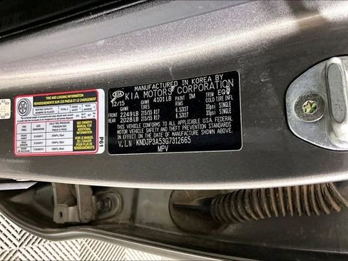 Used 2016 Kia Soul + FWD image 5