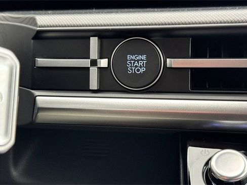 New 2026 Hyundai Santa Fe SE image 23