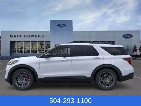 New 2026 Ford Explorer ST-Line w/ ST-Line Street Pack RWD image 4