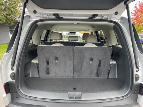 Used 2025 Hyundai Santa Fe SEL image 36