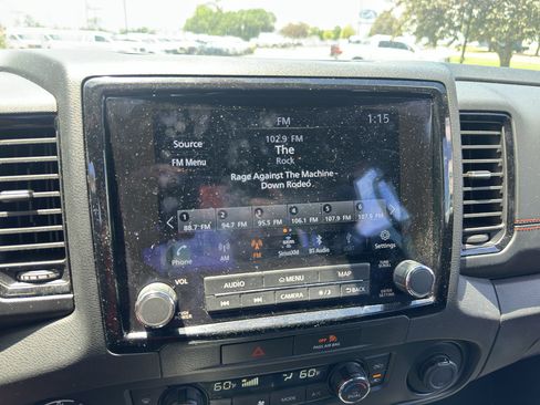 Used 2022 Nissan Frontier PRO-4X AWD/4WD image 26
