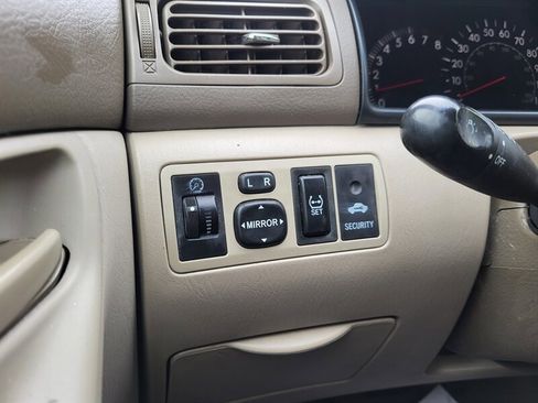 Used 2007 Toyota Corolla CE FWD image 20