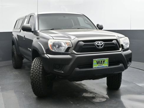 Used 2012 Toyota Tacoma 4x4 Access Cab V6 image 8