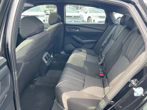 Used 2025 Honda Accord Sport image 23