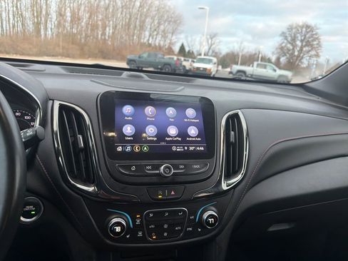 Used 2022 Chevrolet Equinox RS w/ RS Leather Package image 16