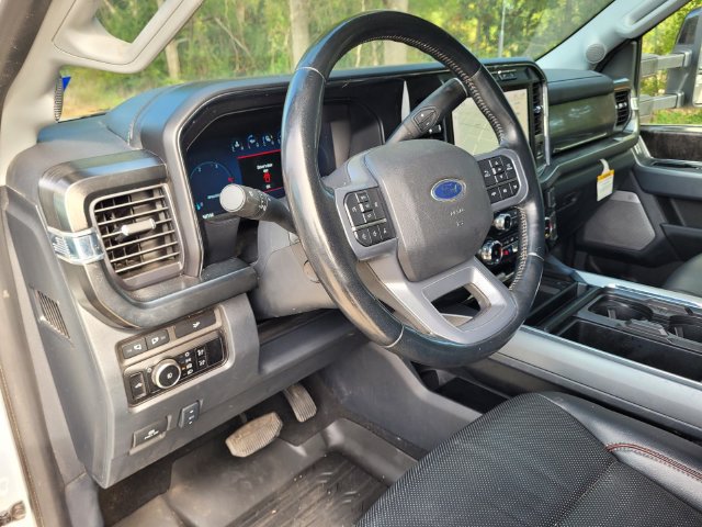 Used 2024 Ford F350 Lariat w/ FX4 Off-Road Package AWD/4WD image 15