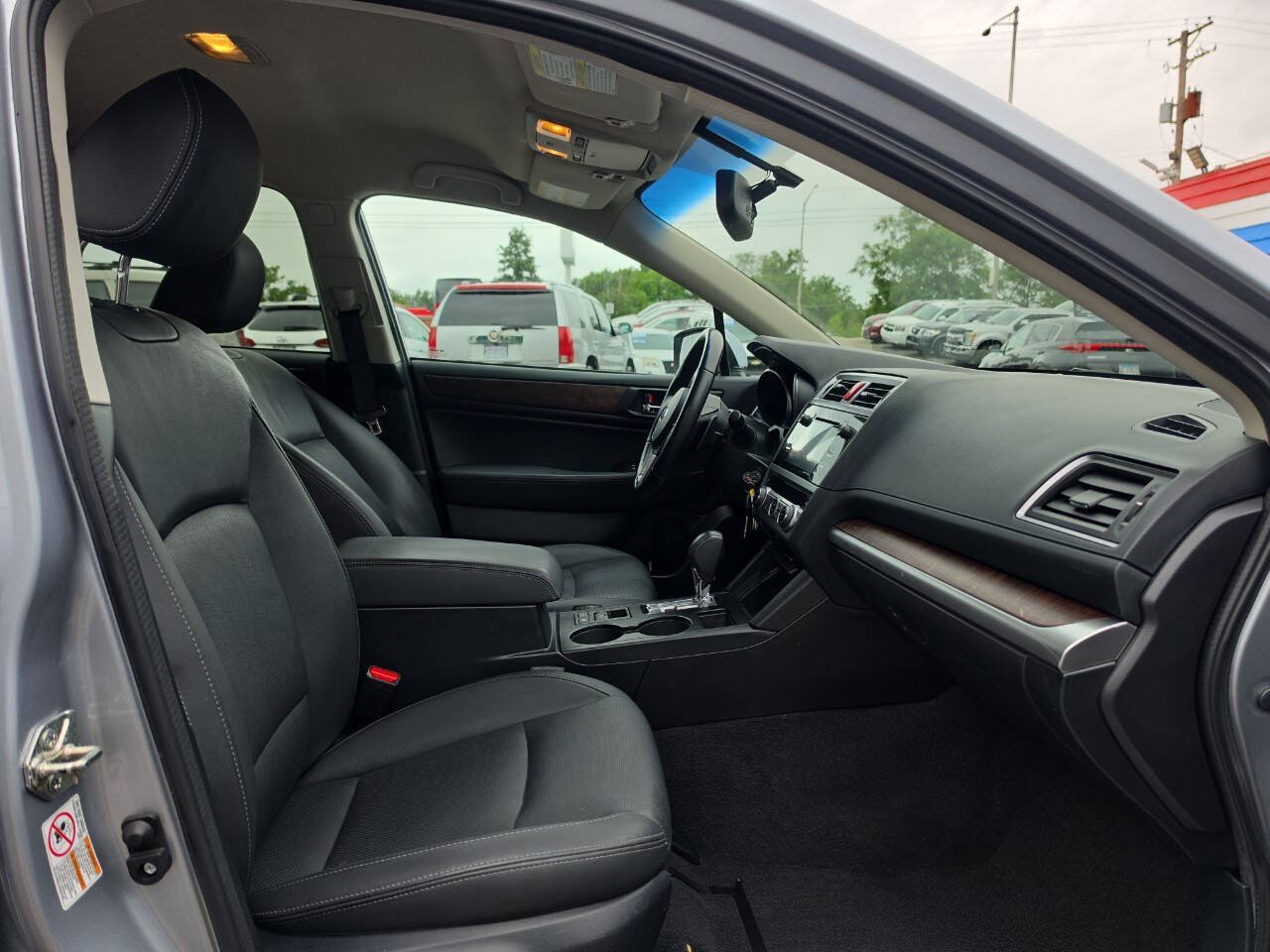 Used 2016 Subaru Outback 3.6R Limited AWD/4WD image 31