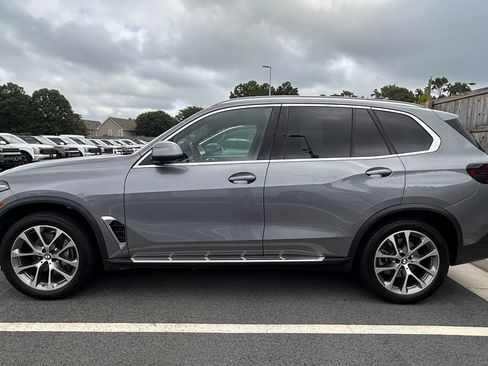 Used 2024 BMW X5 sDrive40i RWD image 9