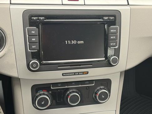 Used 2010 Volkswagen Passat Komfort image 17