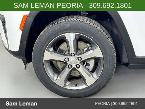 New 2026 Jeep Grand Cherokee L Limited image 30