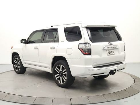 Used 2017 Toyota 4Runner Limited AWD/4WD image 5