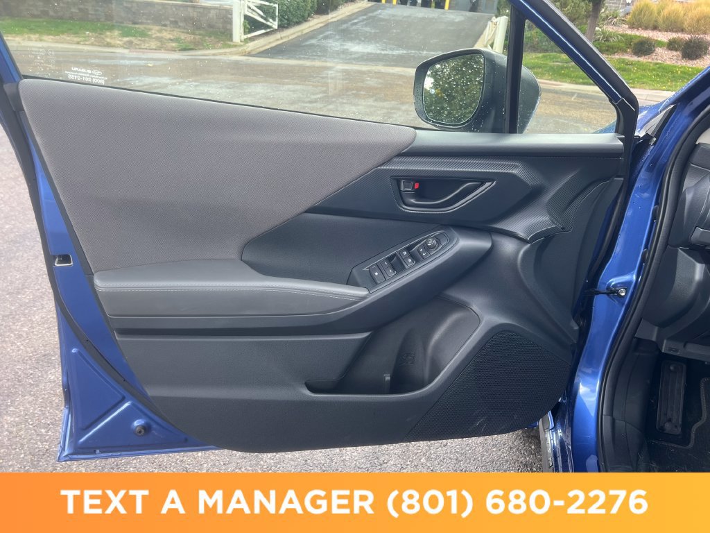 Used 2025 Subaru Crosstrek 2.5i Premium w/ Crosstrek Mirror Package AWD/4WD image 12